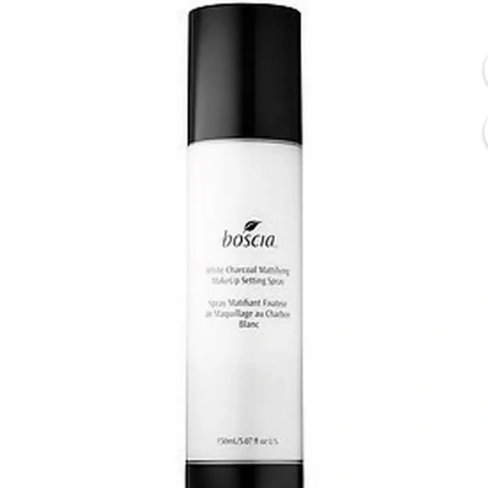 Boscia white charcoal mattifying makeup setting spray